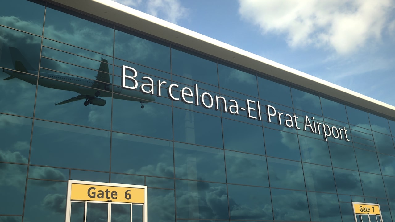 Aeroporto de Barcelona: como chegar ao centro de trem, ônibus e táxi