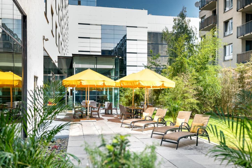 Área externa do OREA Hotel Angelo Praha