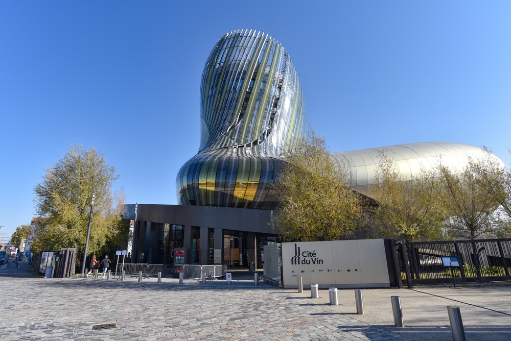Arquitetura moderna perto da Cité du Vin em Bassins à flot, Bordeaux