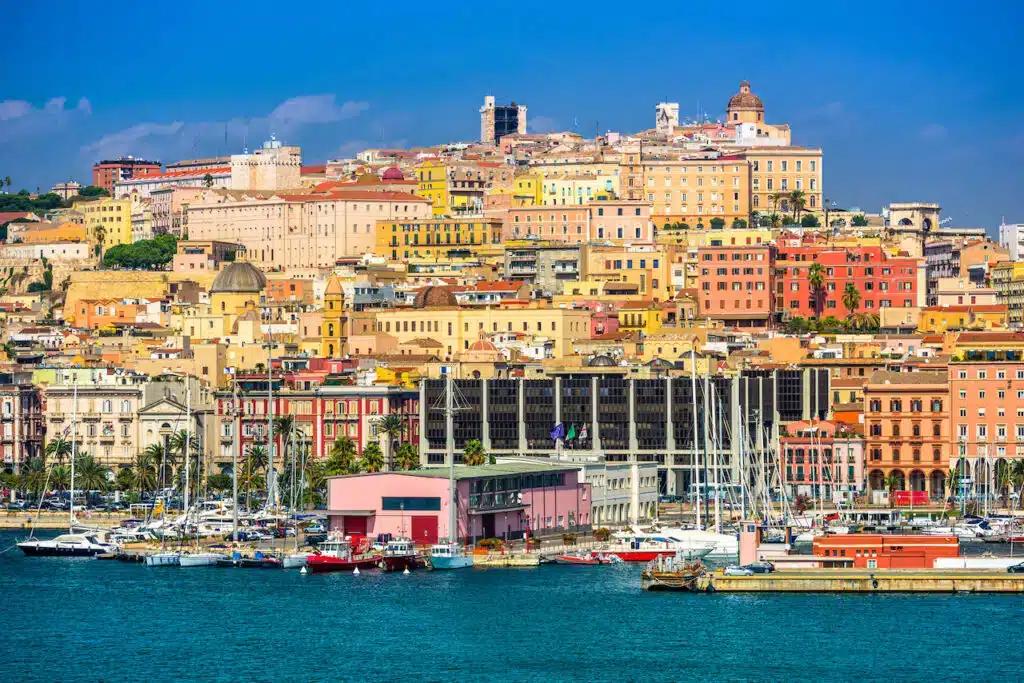 Cagliari, melhor lugar para ficar na Sardenha para clima local