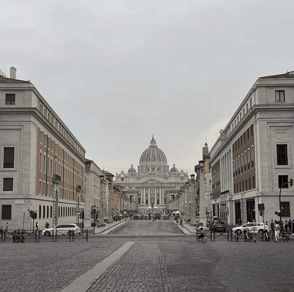 caminhada do Castelo de Santo Ângelo até o Vaticano