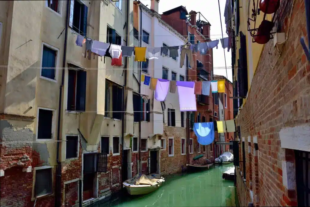 Cannaregio, um bairro local de Veneza