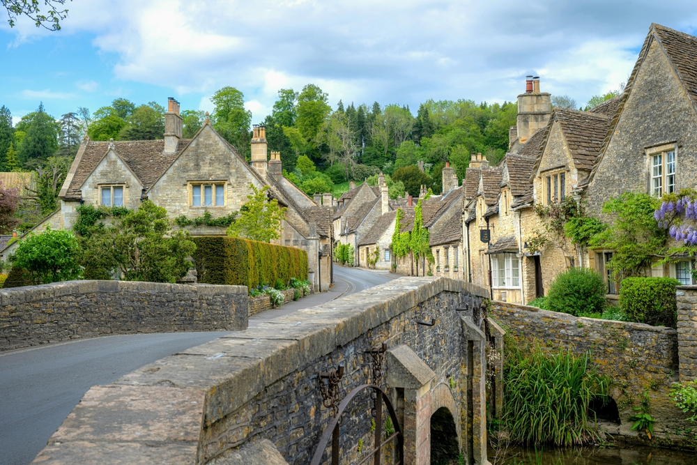 Casas de pedra e a ponte em Castle Combe