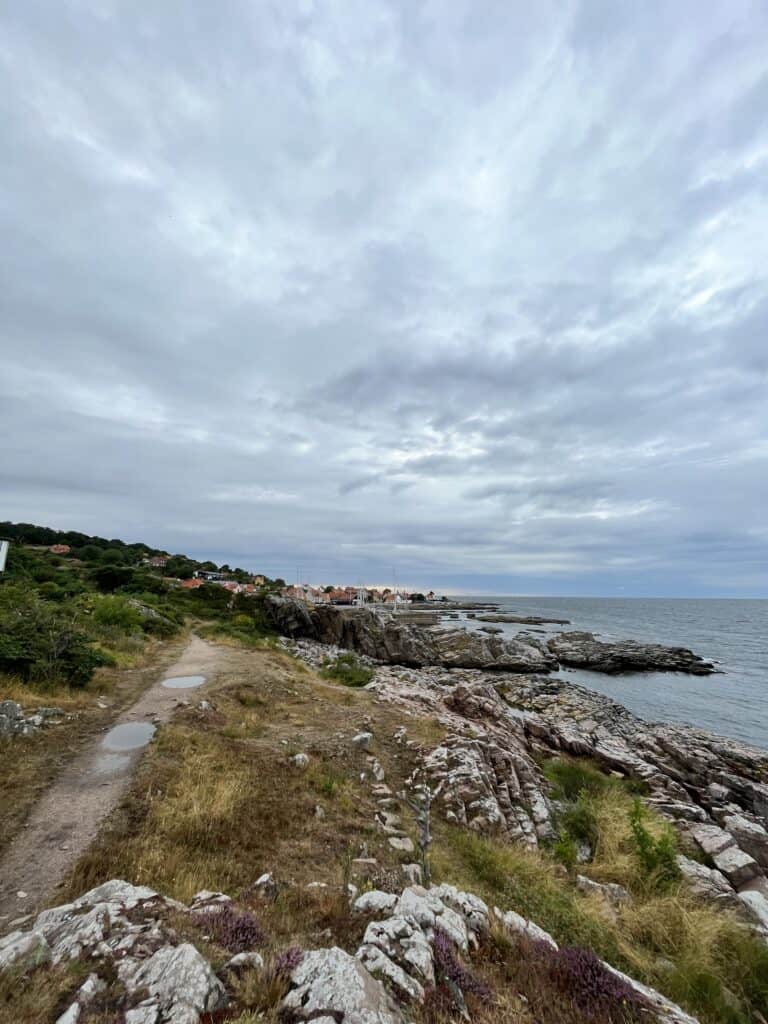 Atrações de Bornholm Cena de viagem na ilha dinamarquesa de Bornholm