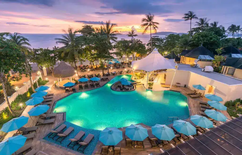 Centara Ao Nang Beach Resort & Spa Krabi, o melhor lugar para se hospedar em Ao Nang com luxo