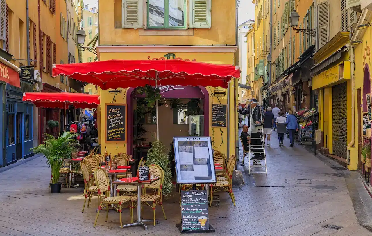 Cidade Velha de Nice, a melhor região para a maioria dos turistas e para quem vai pela primeira vez