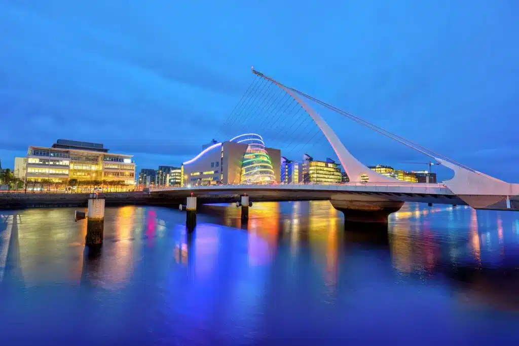 Docklands em Dublin, melhor região para hotéis mais baratos