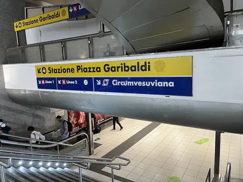 Estação de trem Napoli Garibaldi