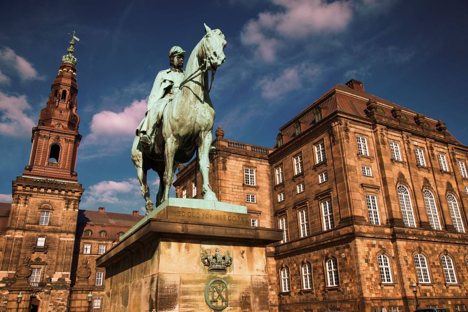 estátua em christiansborg
