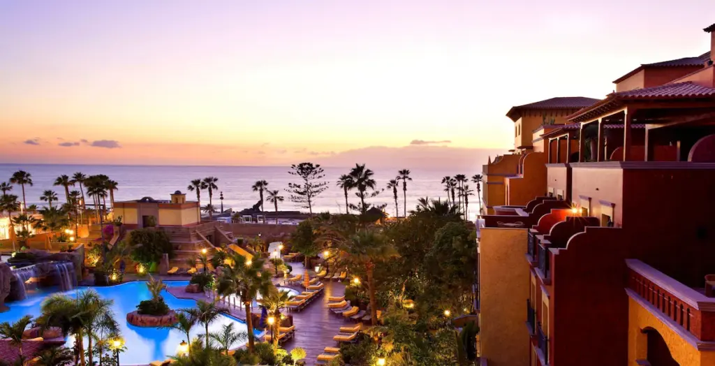 Europe Villa Cortes, melhor hotel de luxo em Playa de las Americas