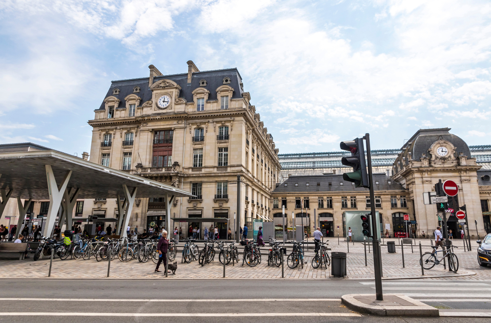 A fachada da Gare Saint-Jean em Bordeaux