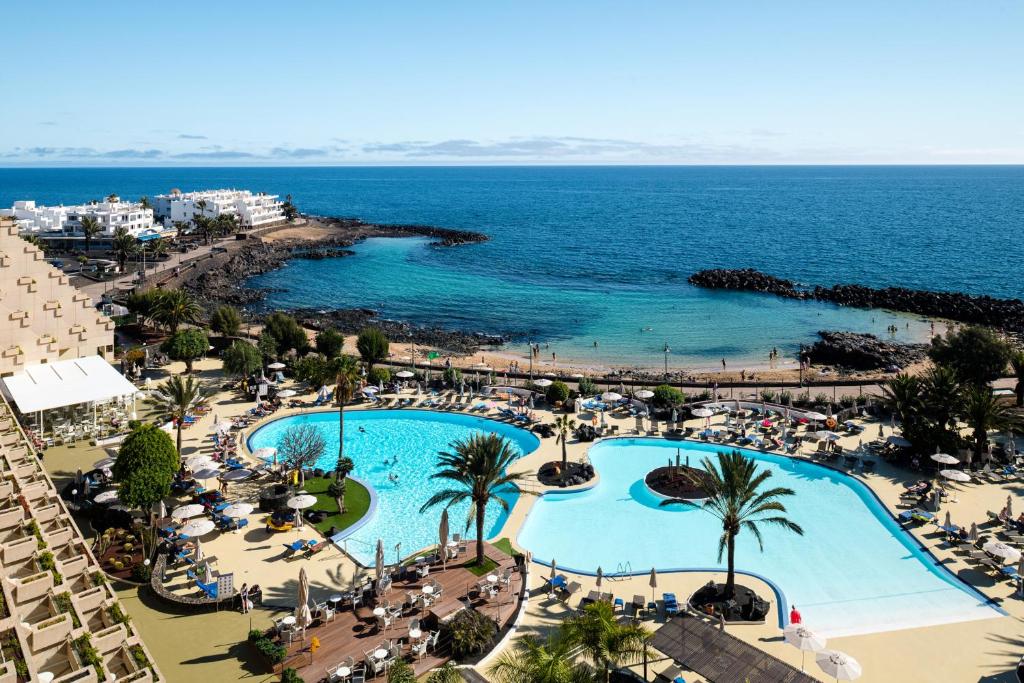 Grand Teguise Playa, hotel de luxo em Costa Teguise