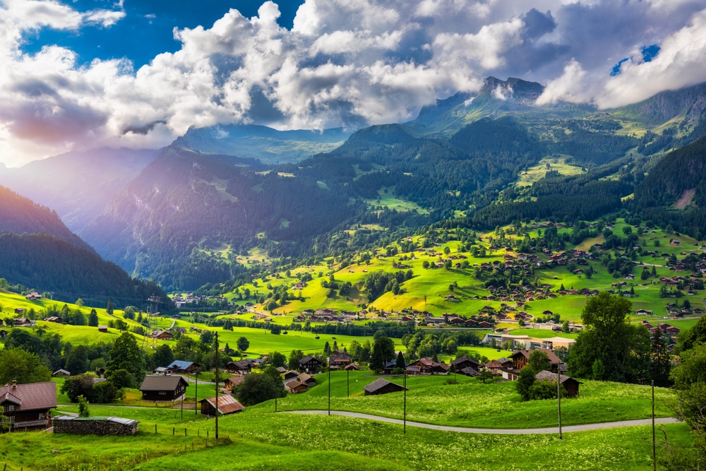 Grindelwald nos Alpes suíços no verão