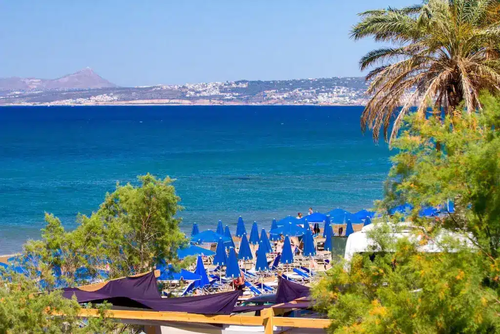 Hotel barato à beira da praia em Creta