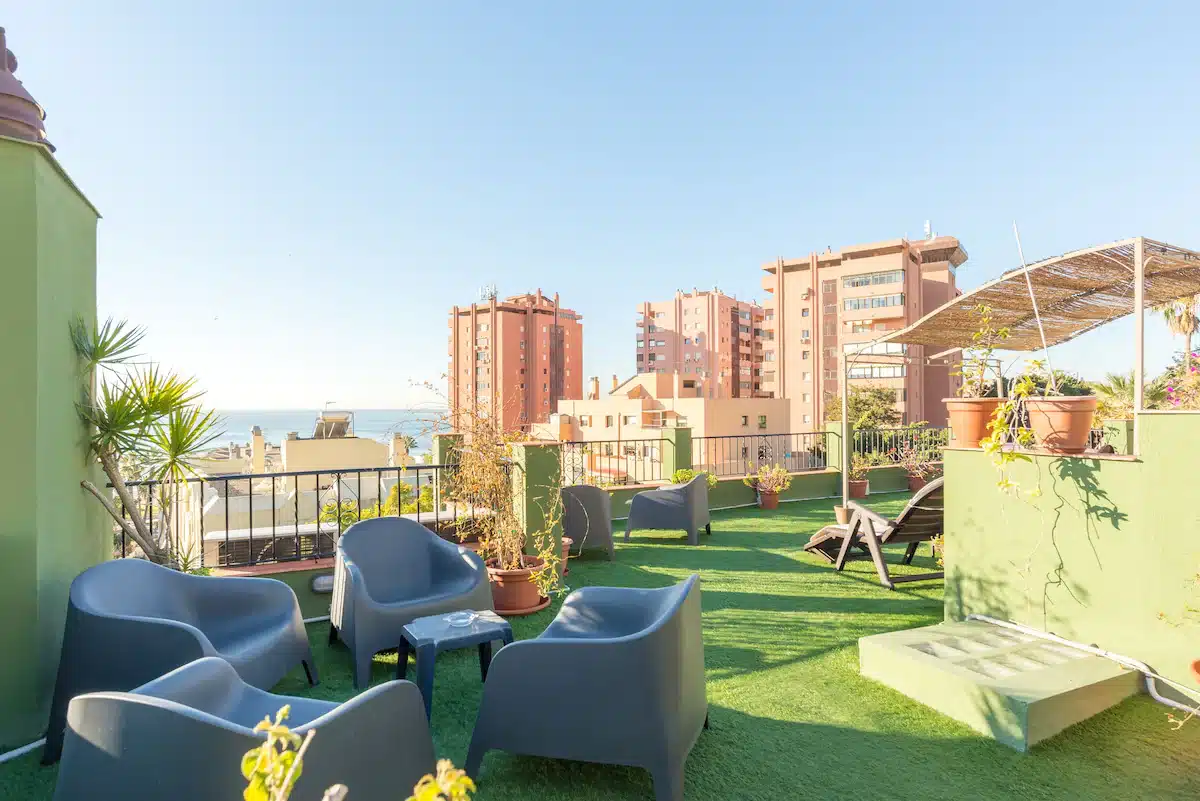 Hotel California, hospedagem barata perto da praia em Málaga