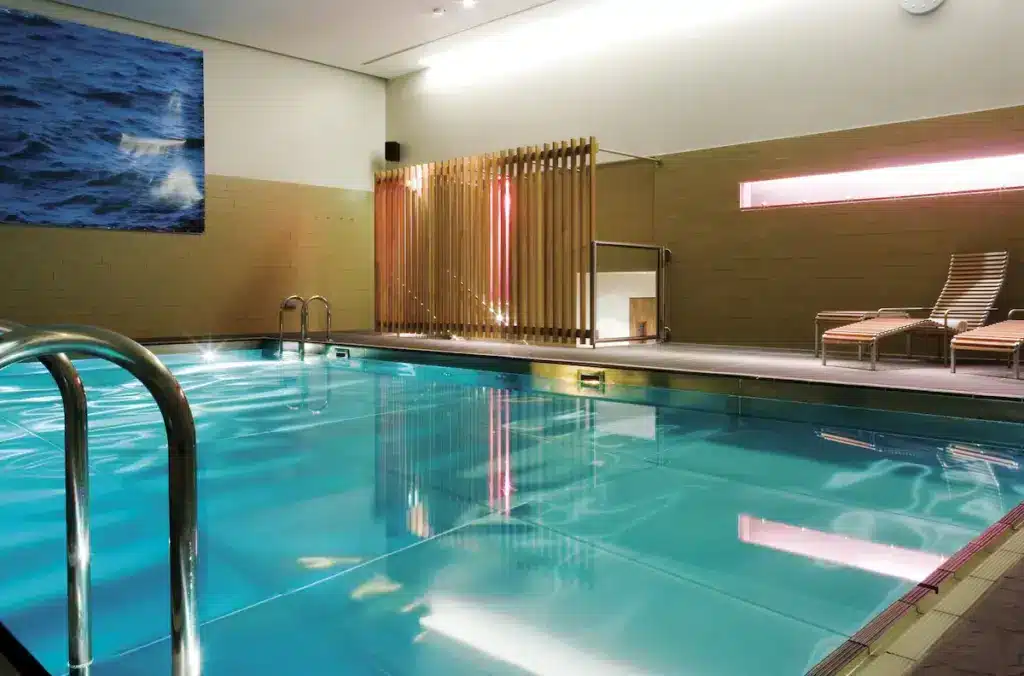 Hotel com piscina coberta no centro de Edimburgo
