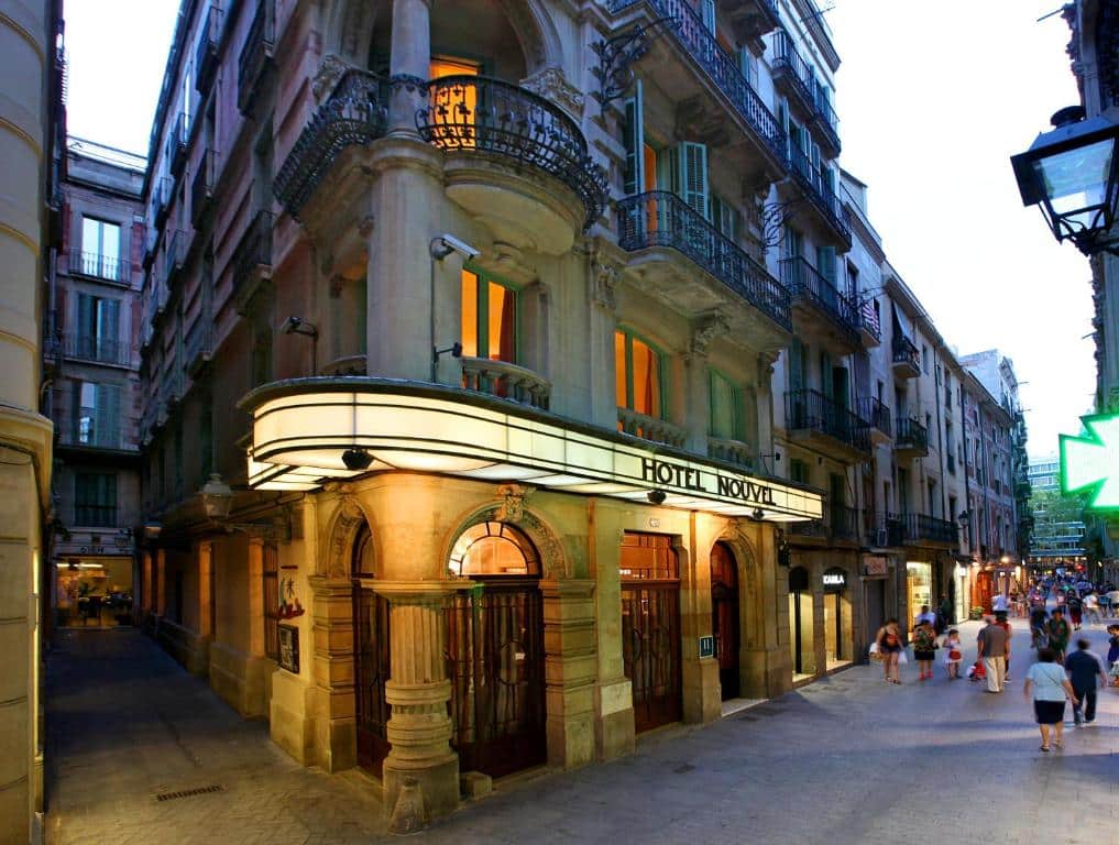 Hotel Nouvel, hotel com ótima localização no centro de Barcelona