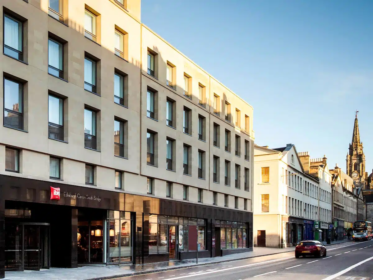 Ibis, hotel barato na Old Town de Edimburgo