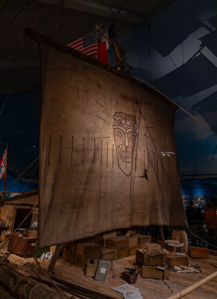 A jangada Kon-Tiki no Museu Kon-Tiki em Oslo