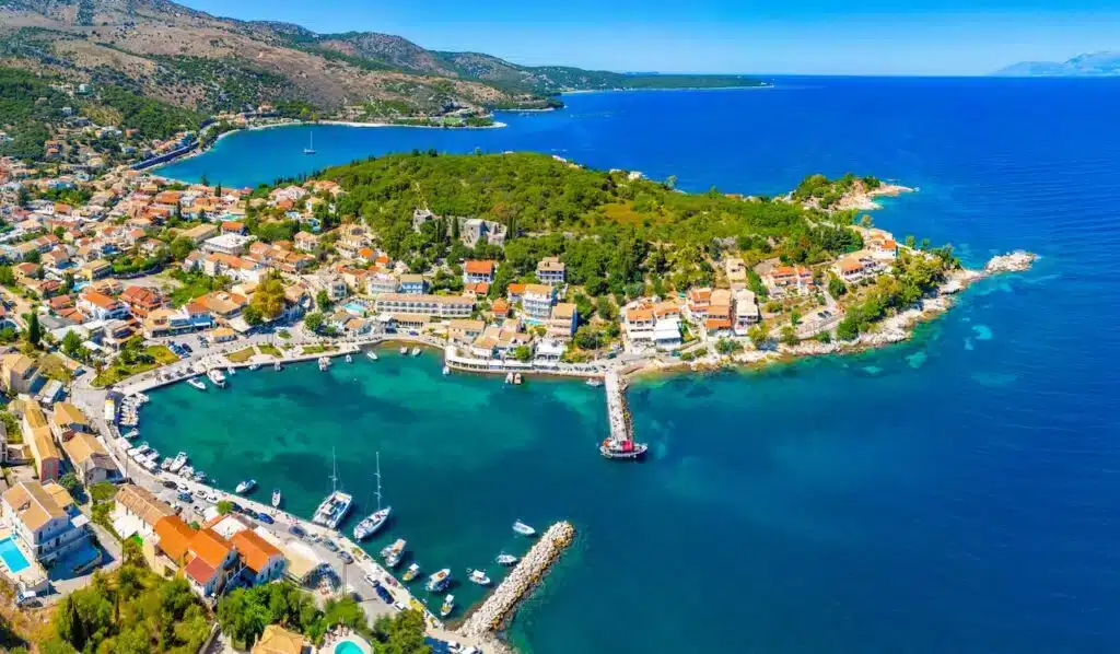 Kassiopi, melhor lugar para se hospedar em Corfu para uma experiência grega autêntica