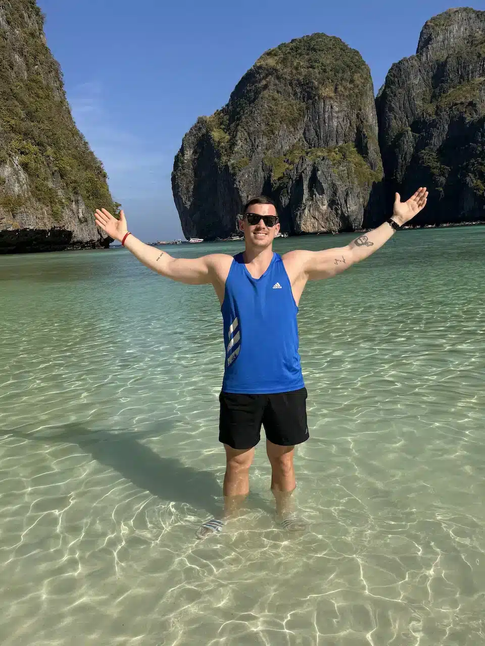 Kristoffer Fons, do Destination Well Known, na Tailândia