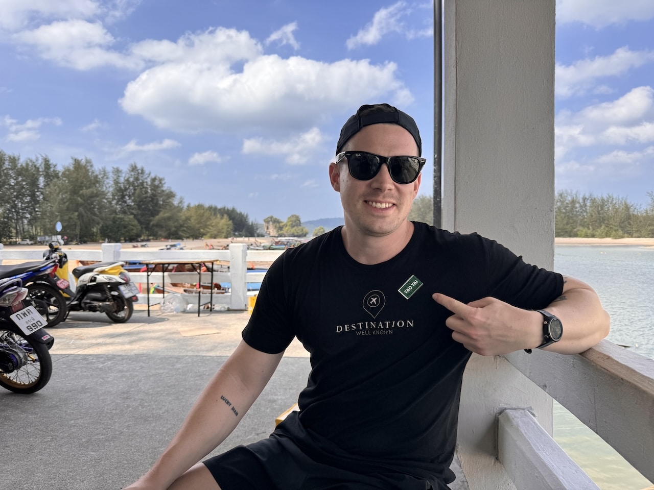 Kristoffer Fons, do Destination Well Known, na Tailândia