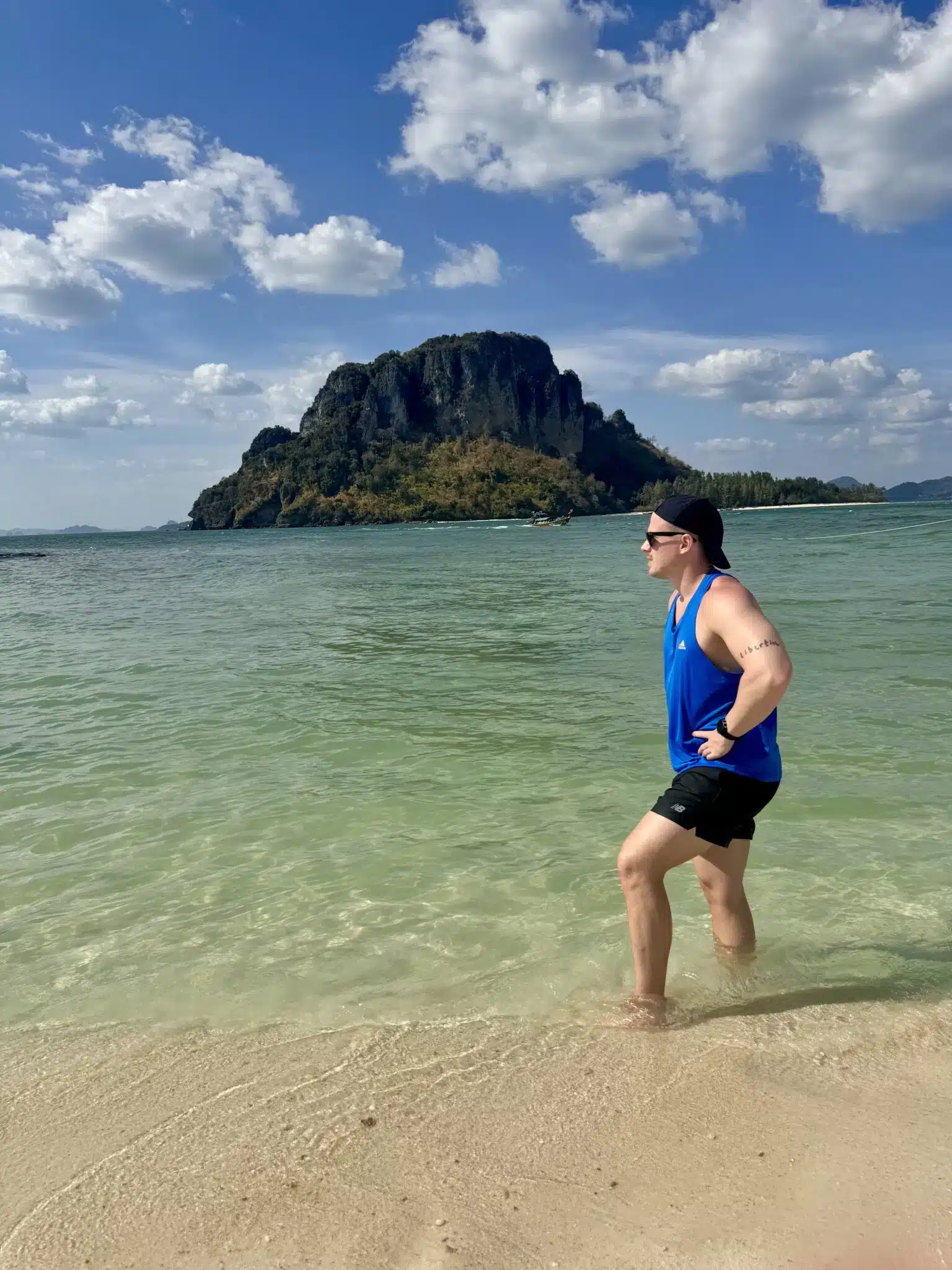 Kristoffer Fons em Krabi