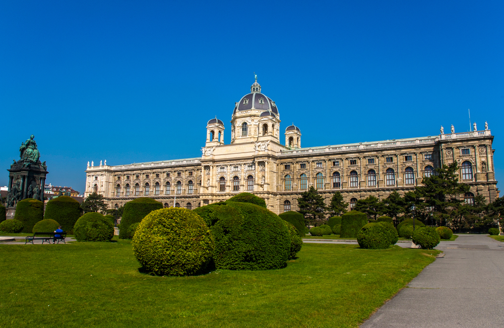 O Kunsthistorisches Museum na Maria-Theresien-Platz em Viena