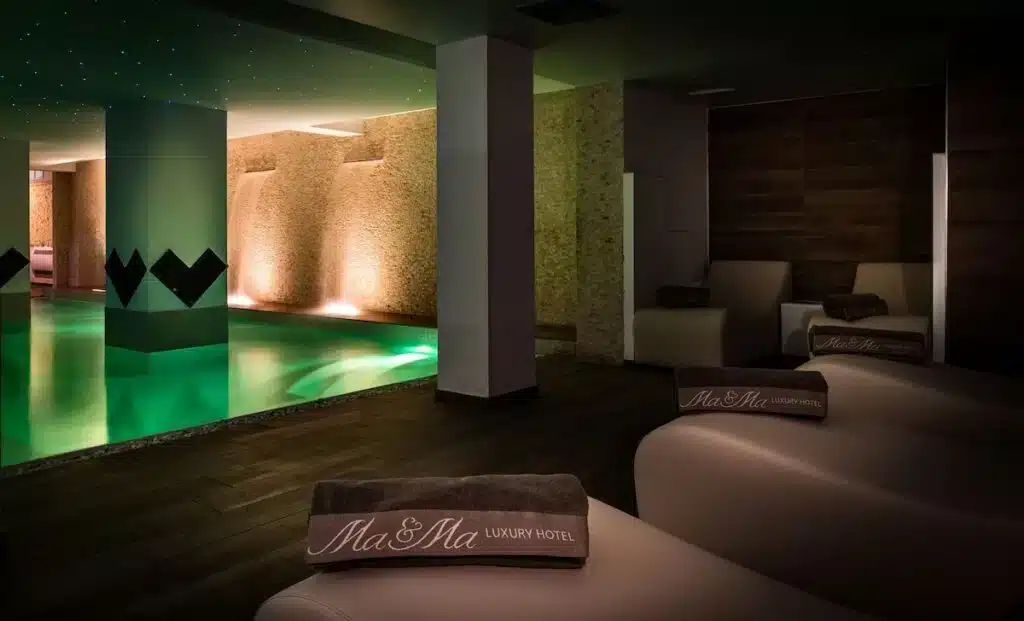 Ma&Ma, hotel com piscina coberta na Sardenha