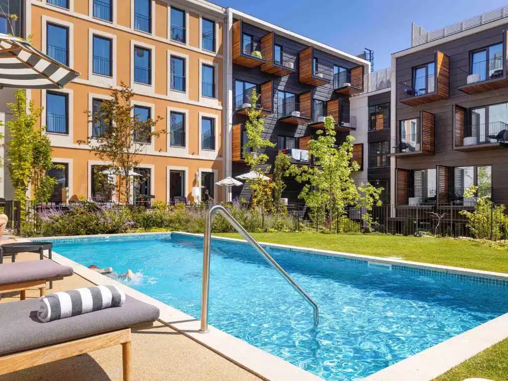 Mercure Porto Centro Aliados, hotel com piscina no centro do Porto