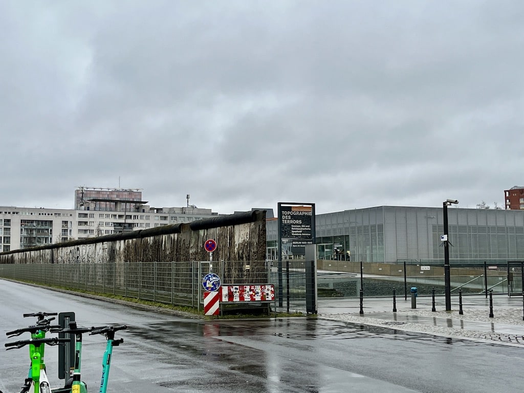 Muro de Berlim e Topografia do Terror