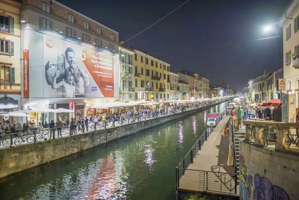 Navigli em Milão, melhor bairro para ficar pela vida noturna