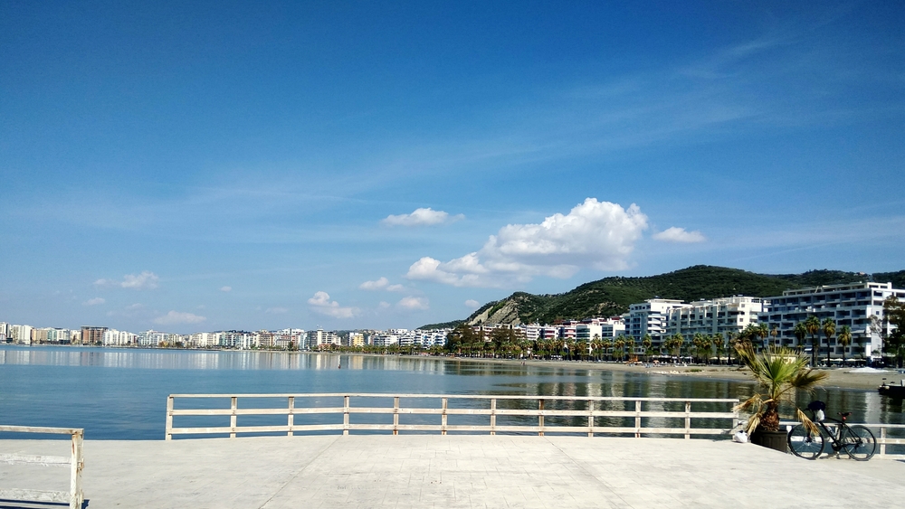 A orla Lungomare em Vlorë