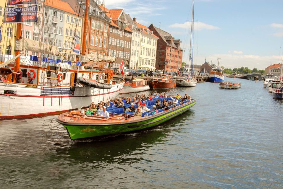 passeio pelos canais de copenhague