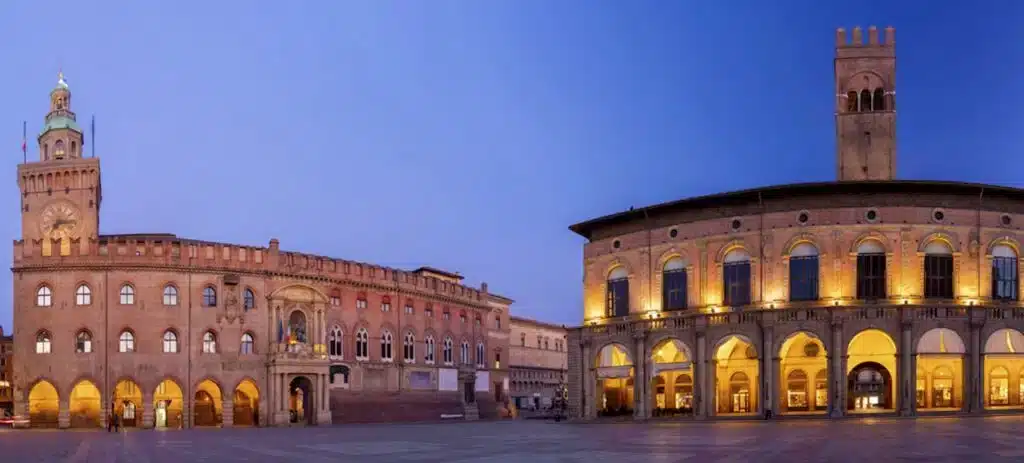 Piazza Maggiore, melhor lugar para ficar em Bolonha na primeira visita