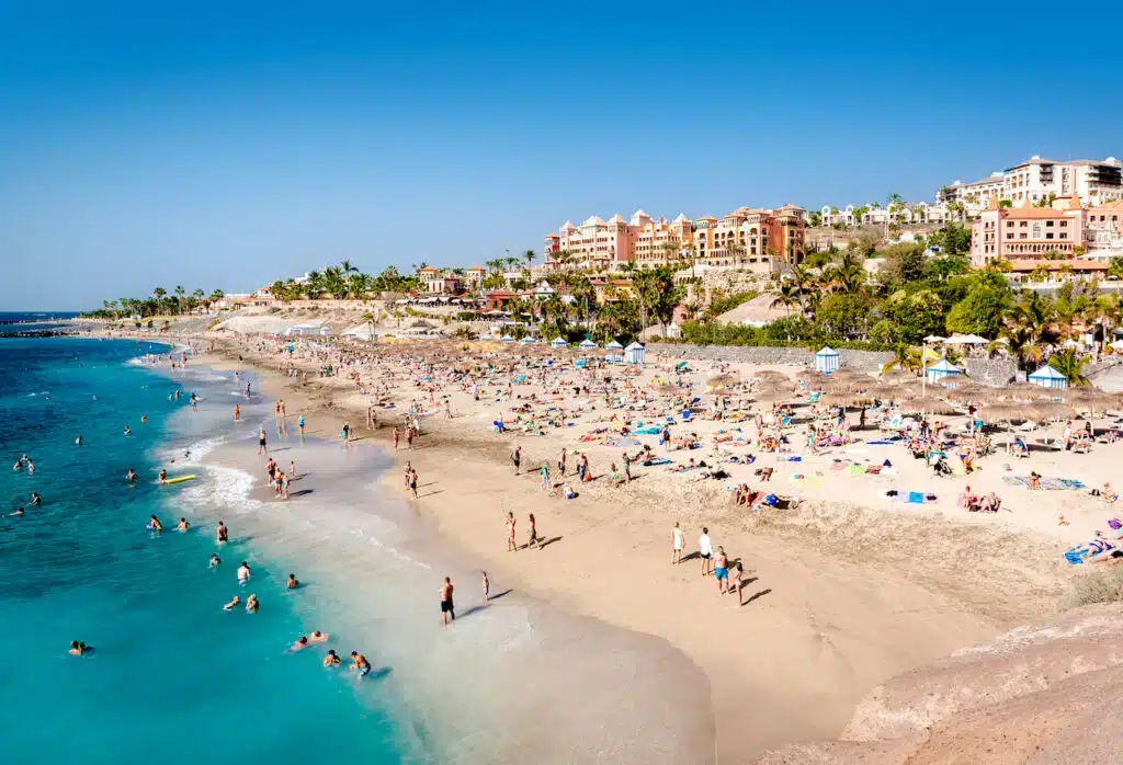 Playa del Duque na região de Costa Adeje, em Tenerife