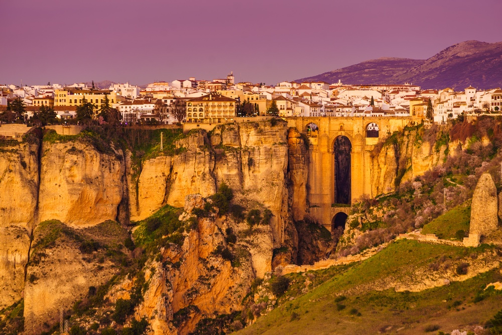 A ponte Puente Nuevo sobre o rio Guadalevín, em Ronda
