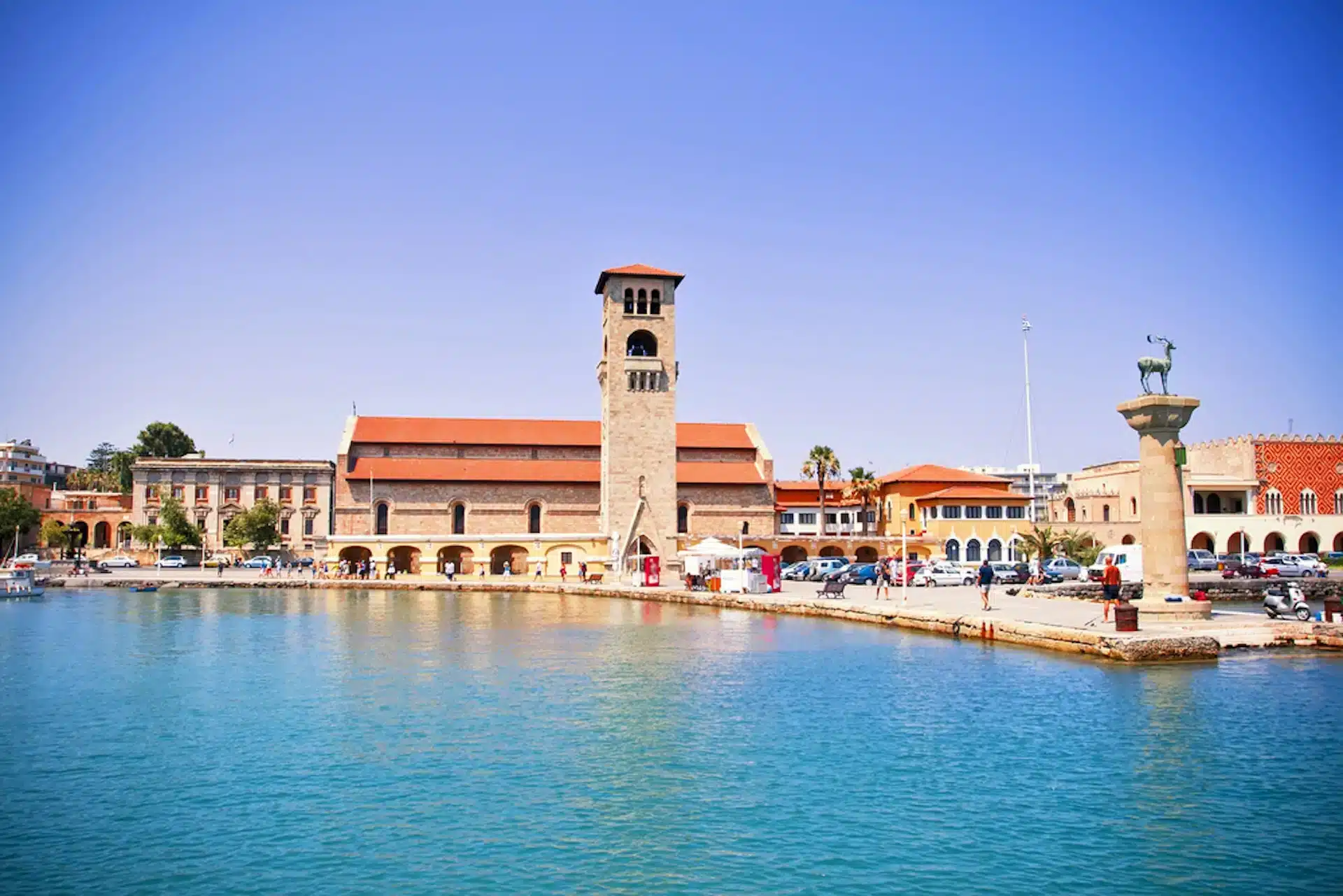 porto de mandraki em rodes