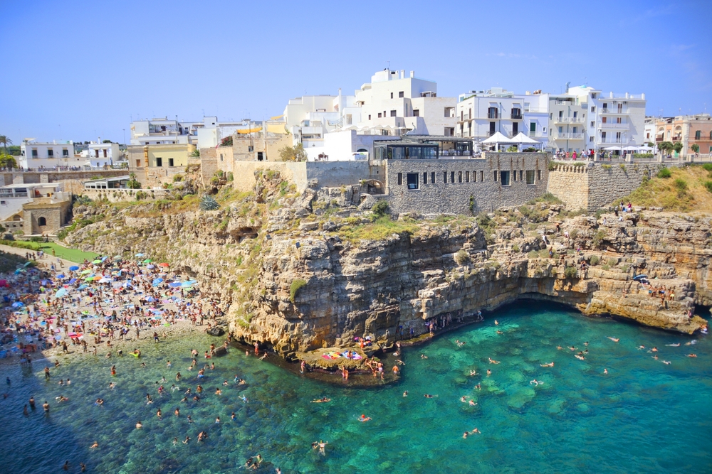 Praia de Lama Monachile em Polignano a Mare