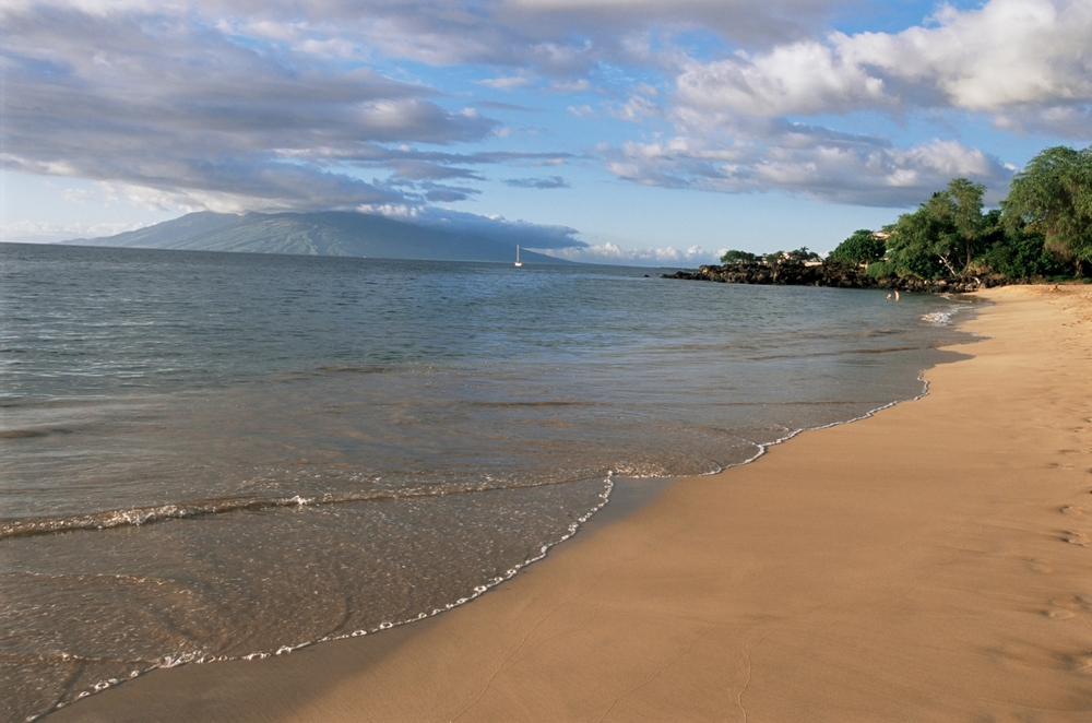 Praia de Wailea na costa sul de Maui