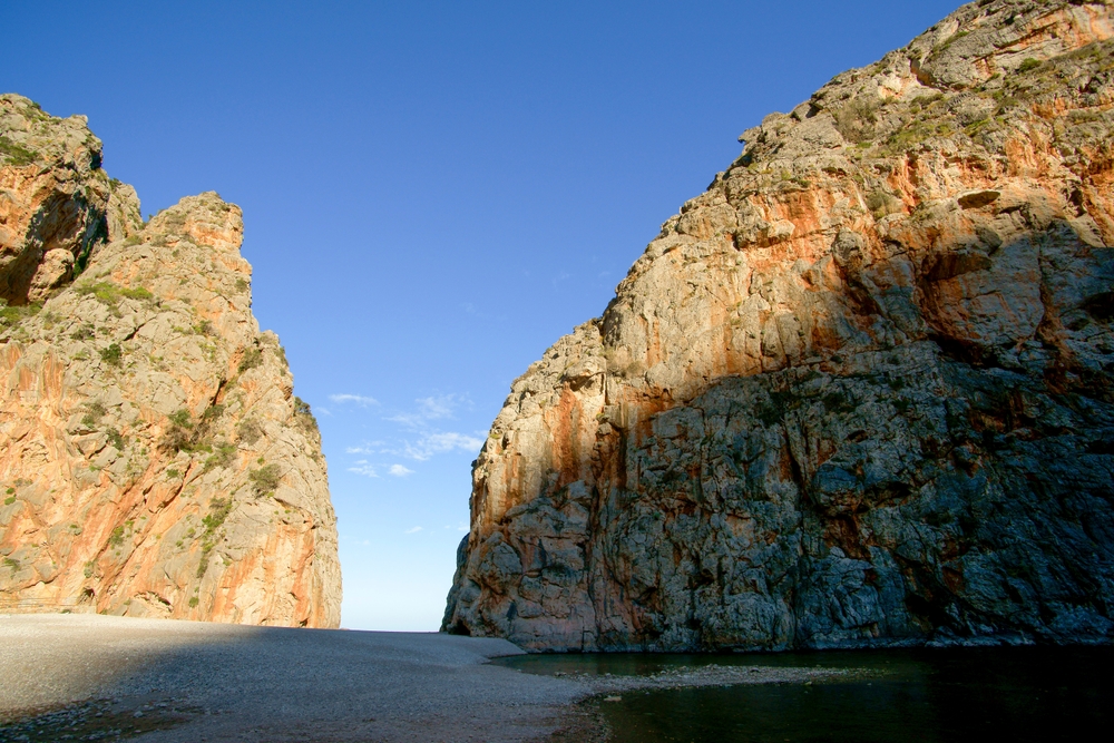 A praia do Torrent de Pareis em Sa Calobra, em Maiorca