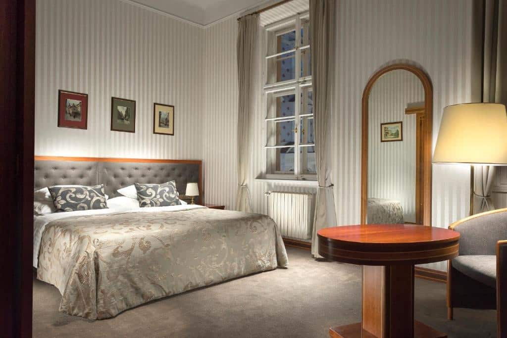 Quarto de hotel em Mala Strana, Praga 1