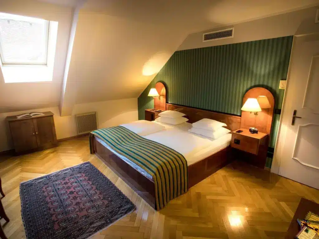 Quarto do Grand Hotel Mercure Biedermeier, Viena