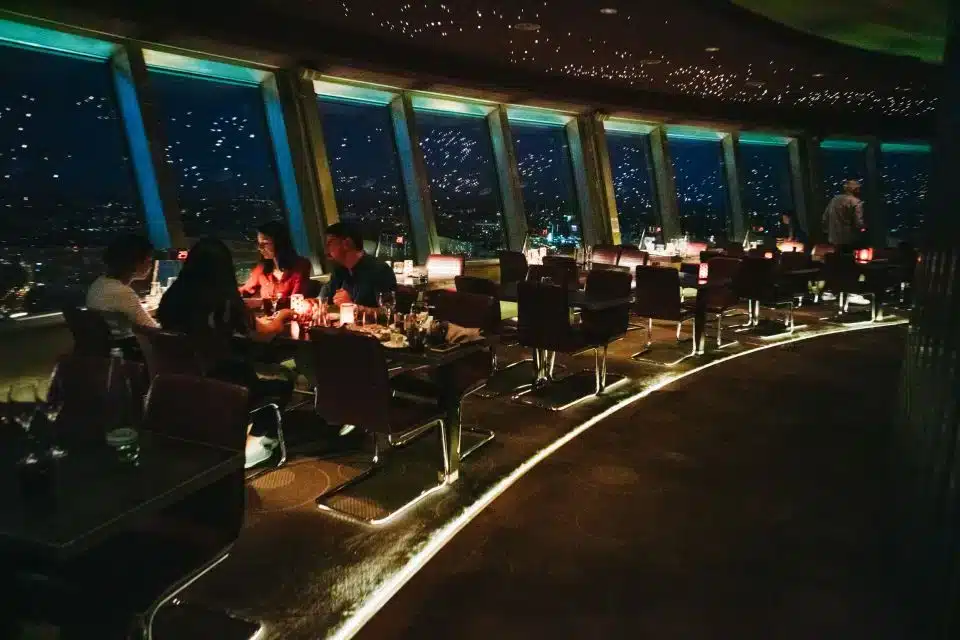 Restaurante da Torre de TV de Berlim