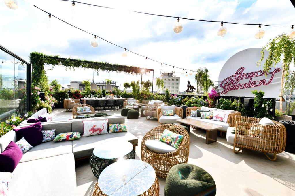 rooftop bar do hotel zoo berlin