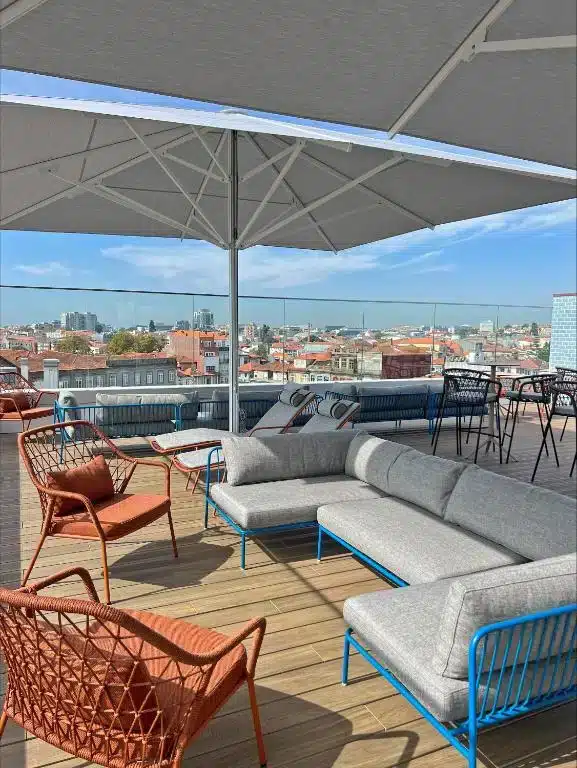 Rooftop do Wine & Books Porto Hotel