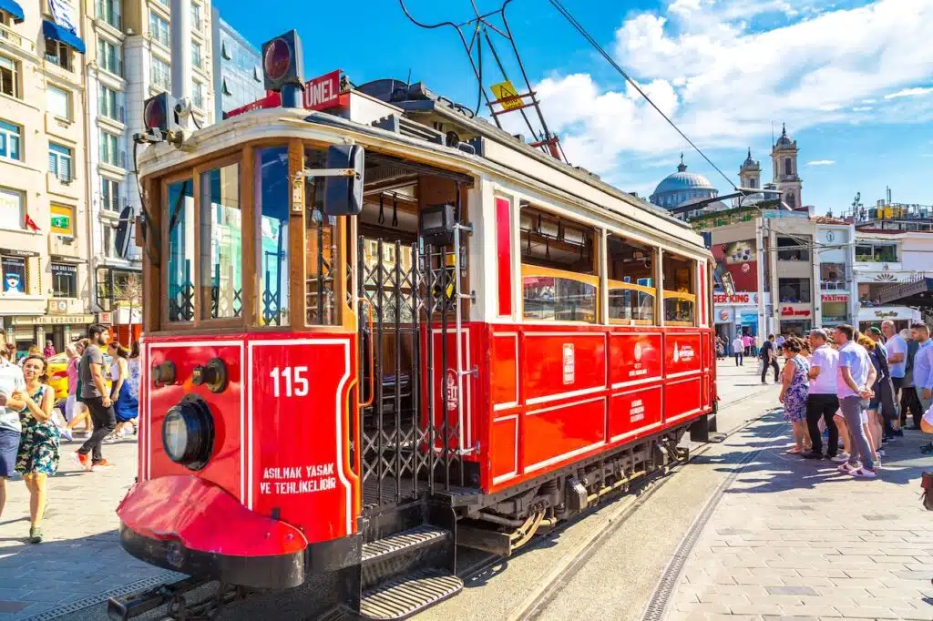Rua İstiklal Caddesi em Istambul