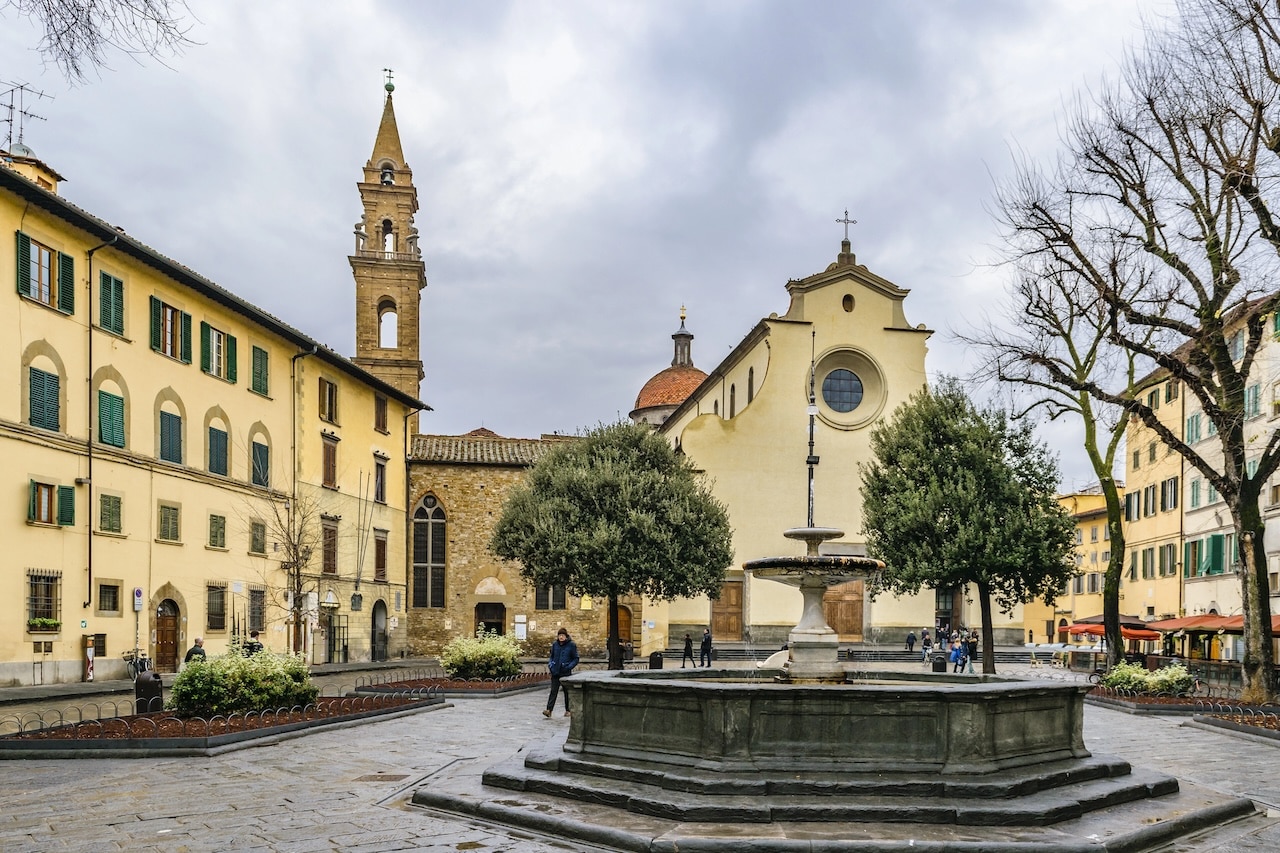 Santo Spirito no bairro do Oltrarno em Florença