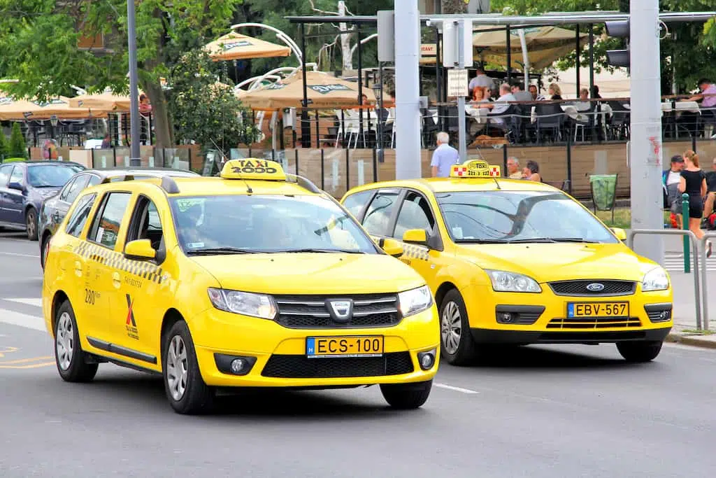 táxis em budapeste
