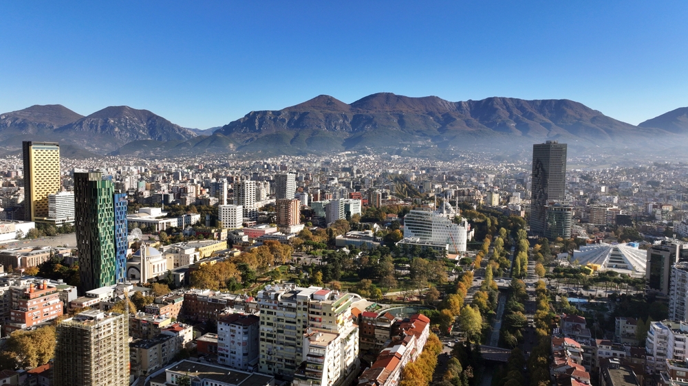 Vista aérea da Praça Skanderbeg, no centro de Tirana